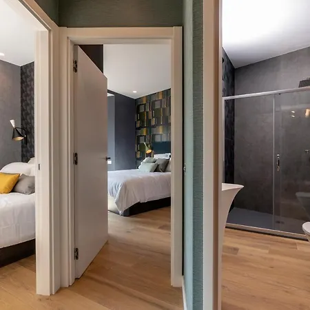 Big 4 In A Centric Parking Included Holiday home