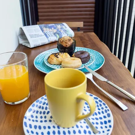 Big 4 In A Centric Parking Included *