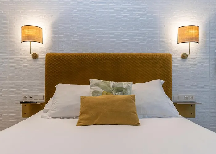 Big 4 In A Centric Parking Included Semesterbostad